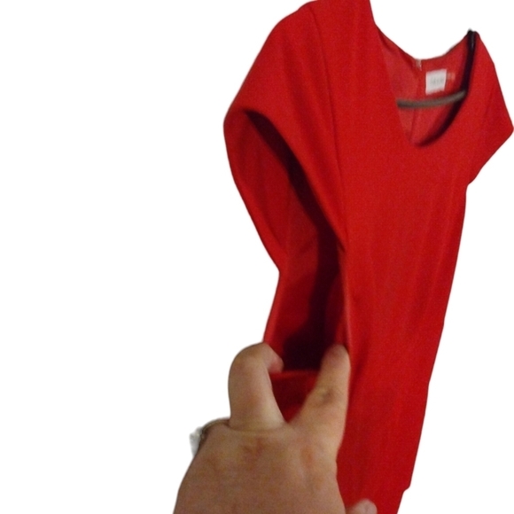 Vibrant Red Sheath Dress Calvin Klein Cap Slve. Scalloped Mid Sec.  Valentine 8 - Picture 3 of 13